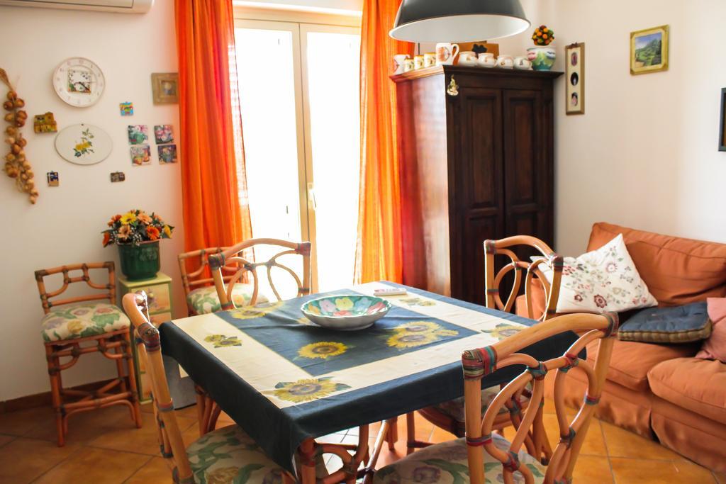 Bed And Breakfast Agrumi In Terrazza Aragona Kültér fotó